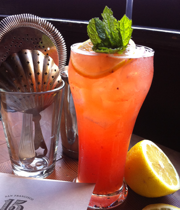 recipe_c_strawberry_cooler